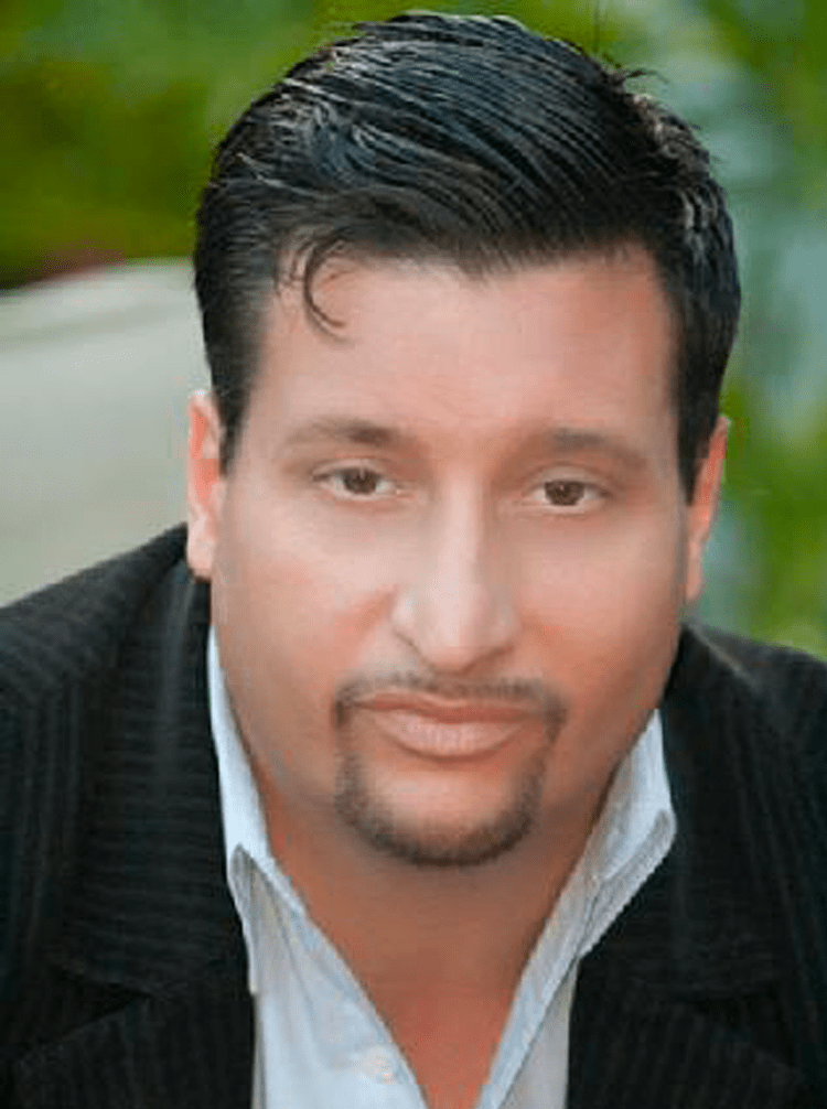 Daniel Lee DeVore - Founder & CEO