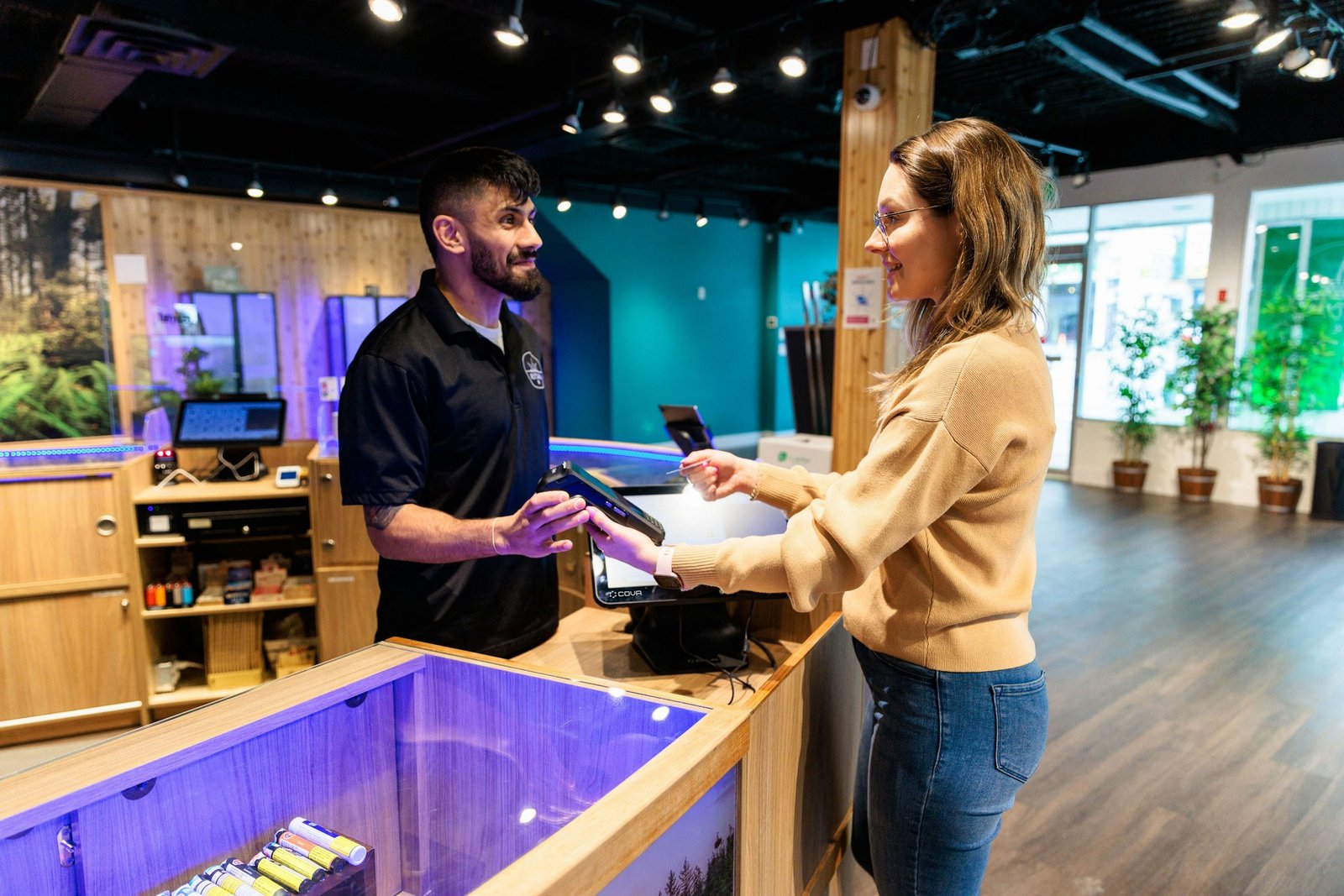 Dispensary Budtender Customer Service Floor
